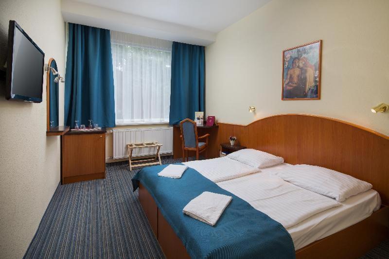 Benczur Hotel Budapest Room photo